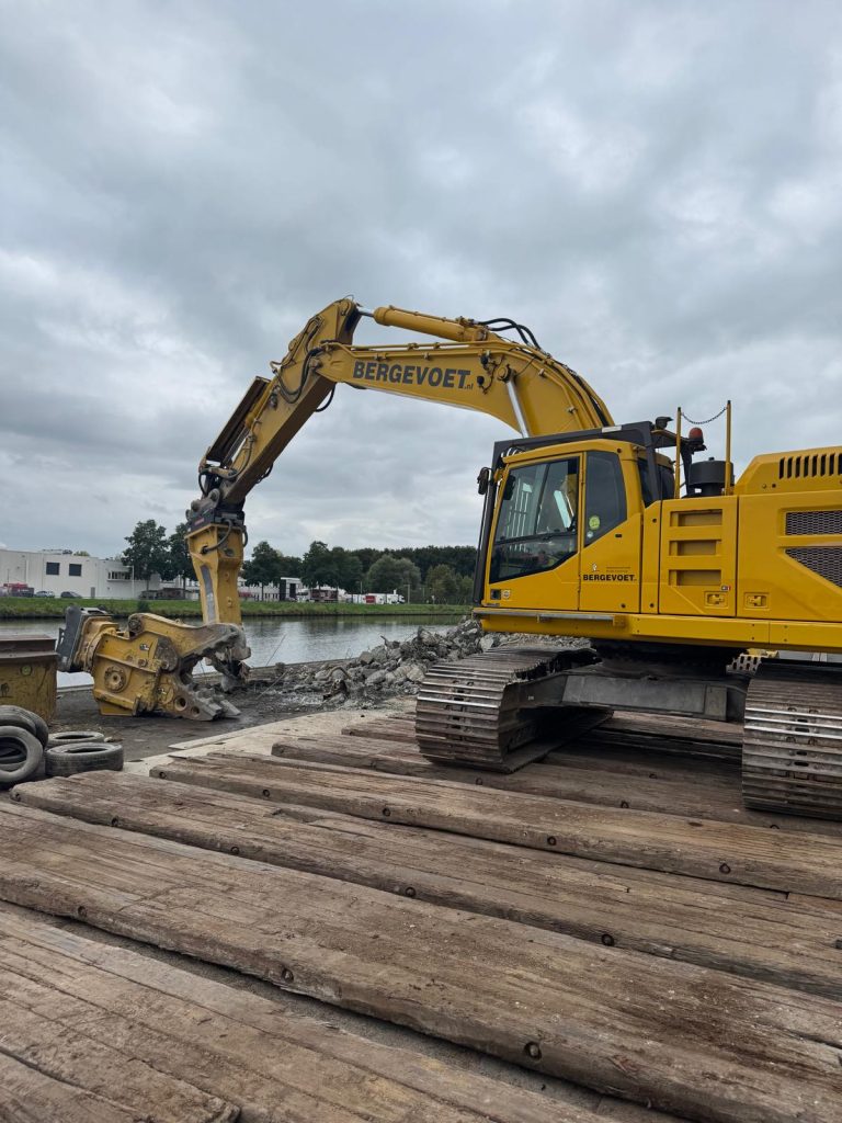 WhatsApp Image 2025-11-18 at 12.57.05 (1)