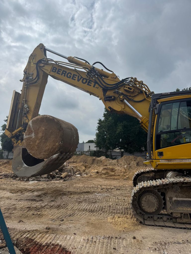 WhatsApp Image 2025-11-18 at 12.57.05 (13)